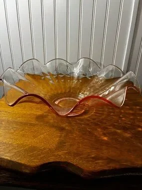 Accents | Vntg Pink Blush Pressed Glass Bowl 12 Ruffled Edge Diamond ...